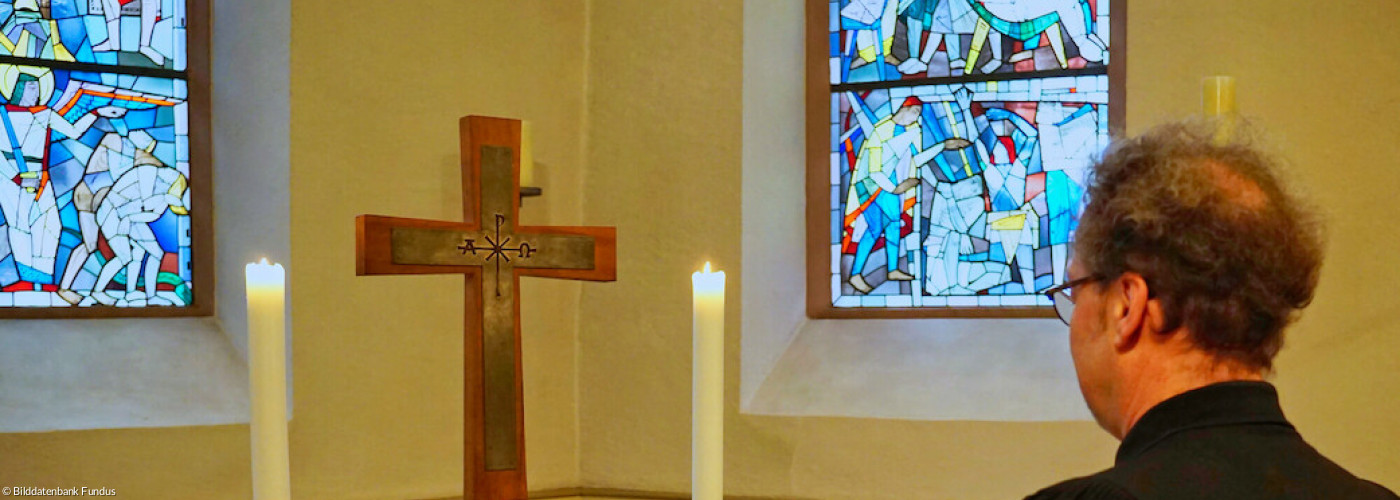Pfarrer im Gottesdienst_003