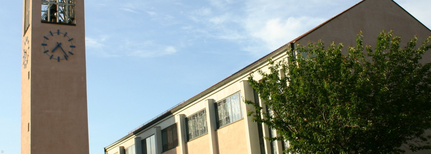 Blick auf die Herz-Jesu-Kirche in Uffenheim