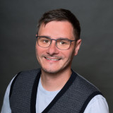 Religionspädagoge Kevin Schmidt - zuständig für die Konfirmandenarbeit